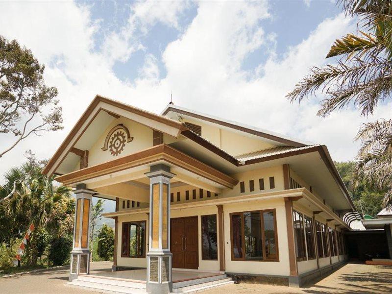 Hotel Bumi Bermi Permai Near Bermi Eco Park Mitra Reddoorz Probolinggo Buitenkant foto