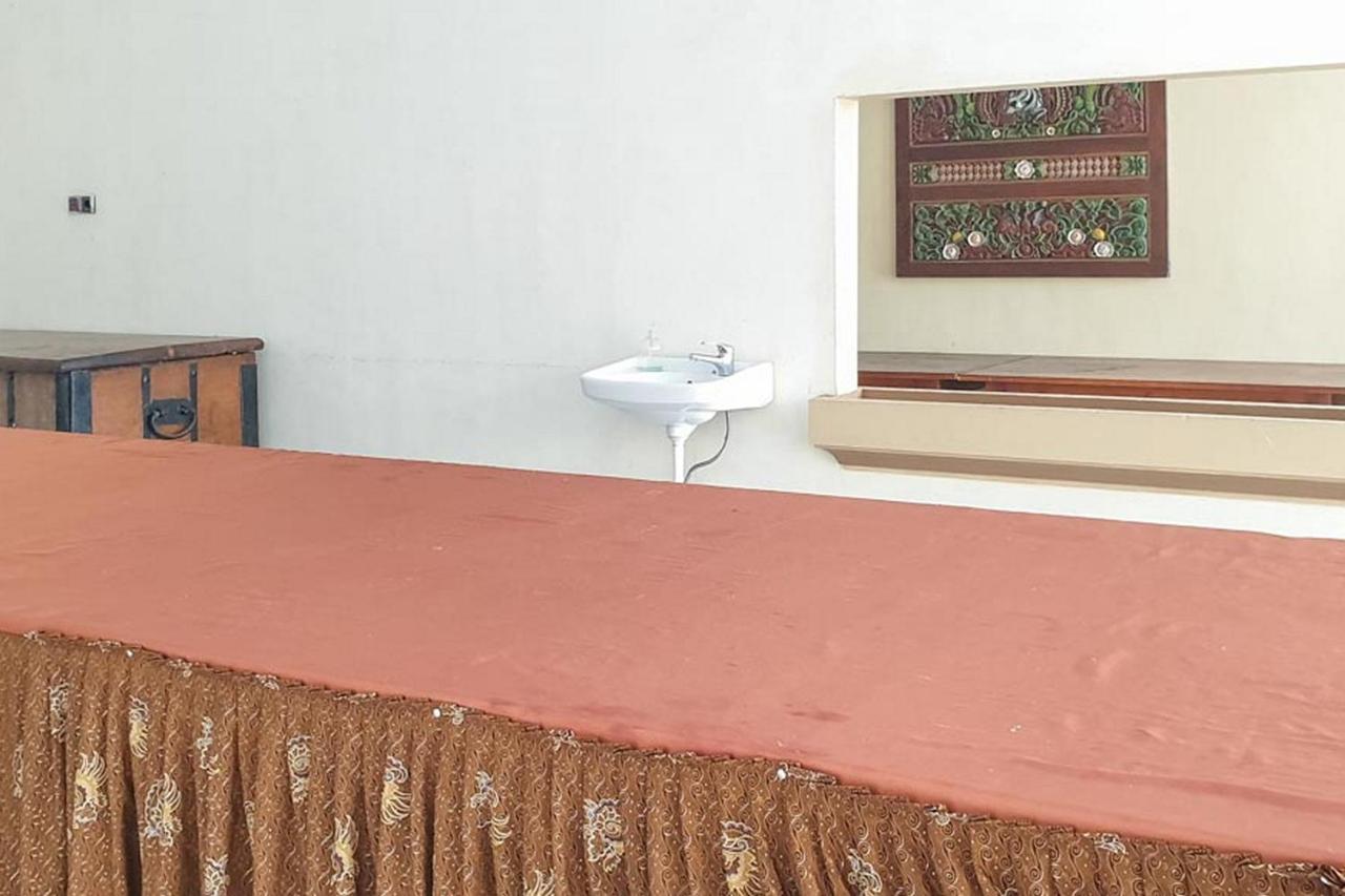 Hotel Bumi Bermi Permai Near Bermi Eco Park Mitra Reddoorz Probolinggo Buitenkant foto